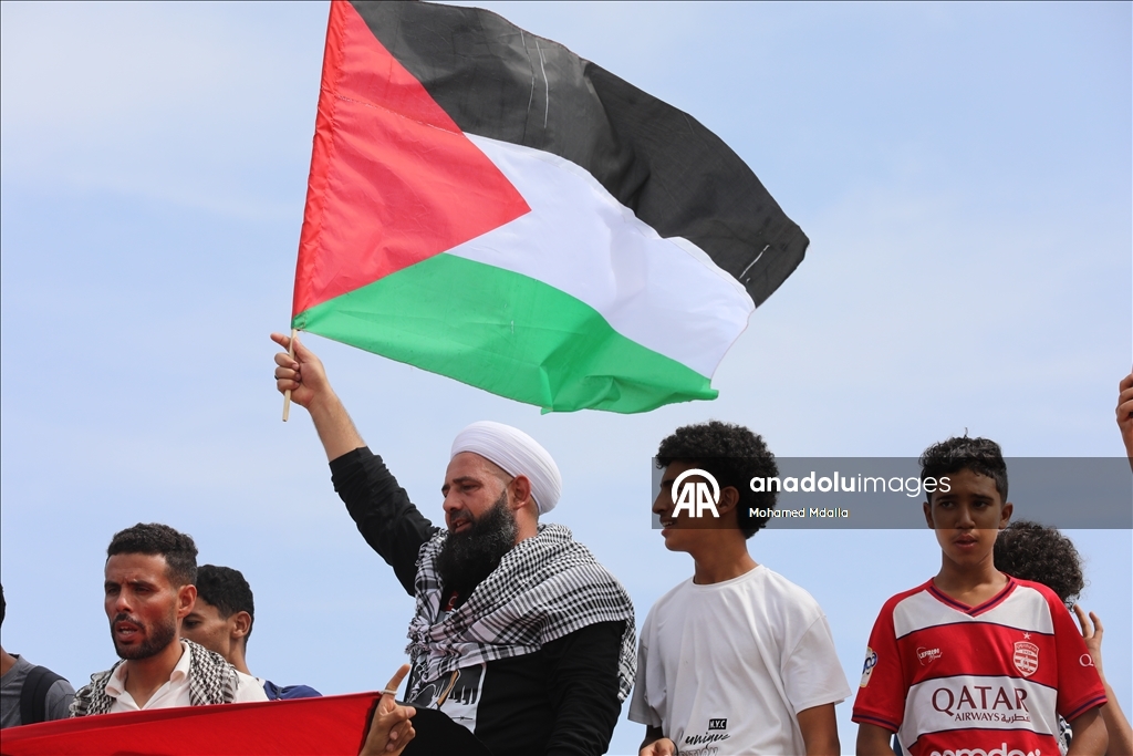 أسطول الصمود العالمي يبدأ بالوصول إلى تونس في طريقه إلى غزة
