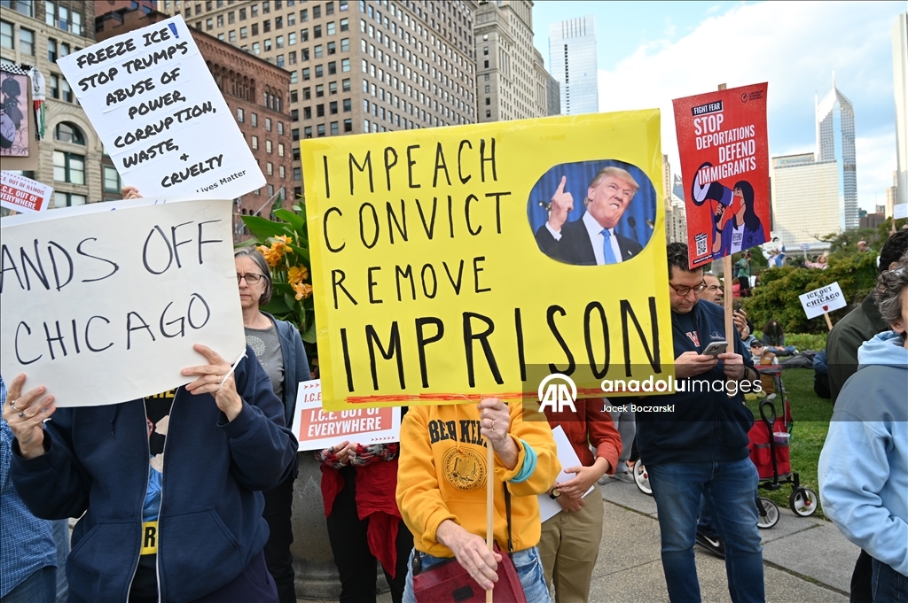 Протест против миграционной политики Трампа в Чикаго