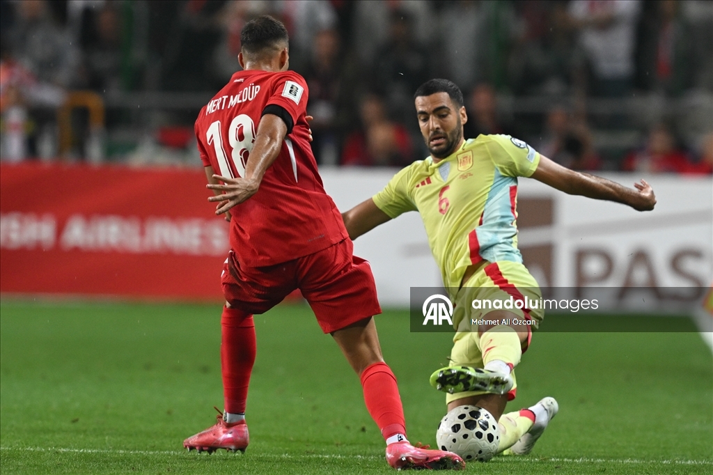 A Milli Futbol Takımı, İspanya'ya mağlup oldu