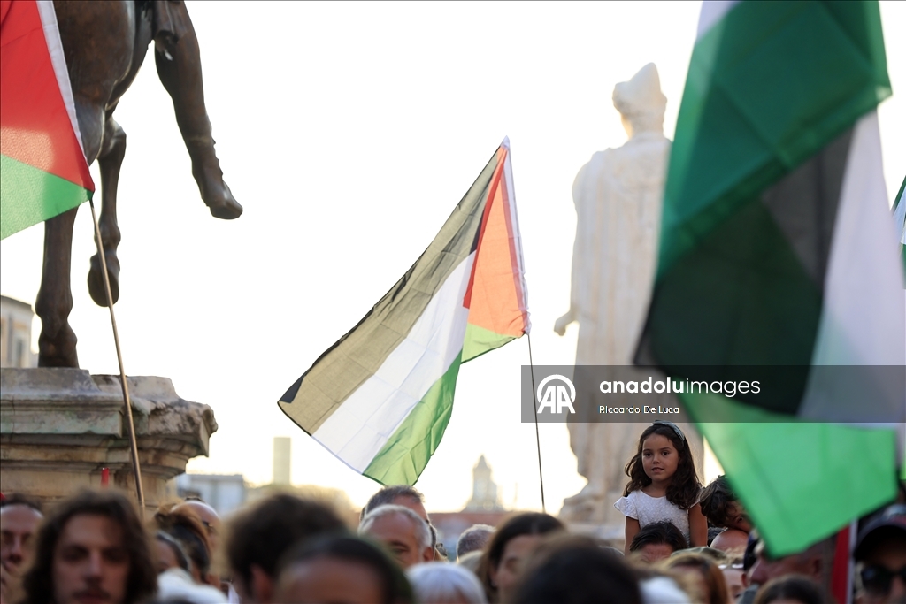 مظاهرة في روما تدعم أسطول الصمود العالمي