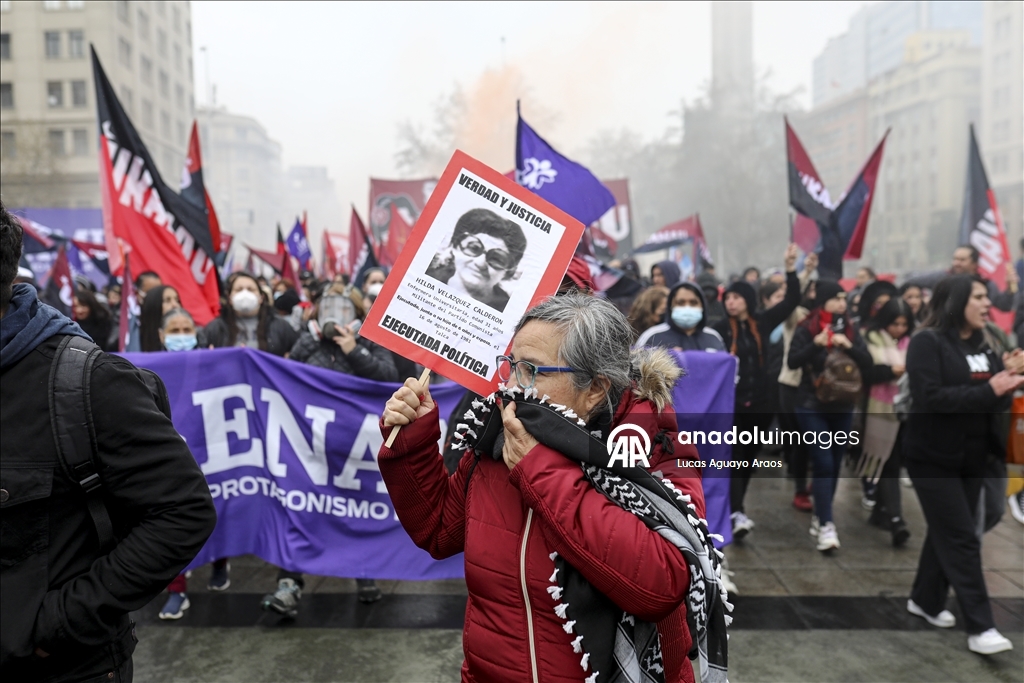 В Чили прошла акция протеста накануне 52-й годовщины военного переворота