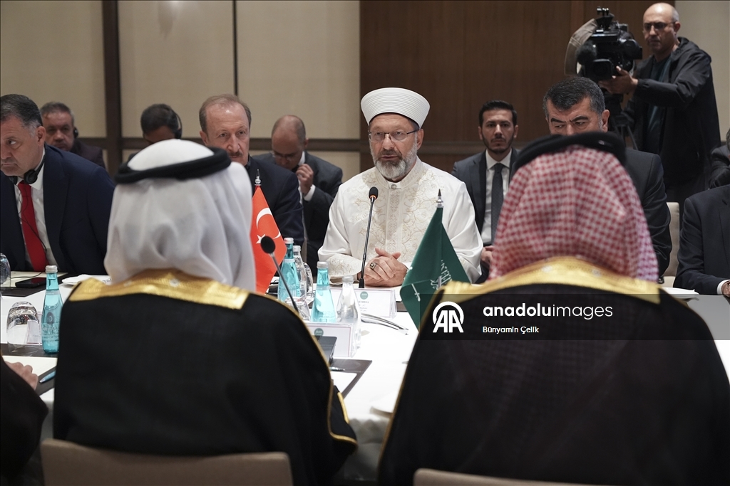 إسطنبول.. مباحثات تركية سعودية حول ملف الحج والعمرة
