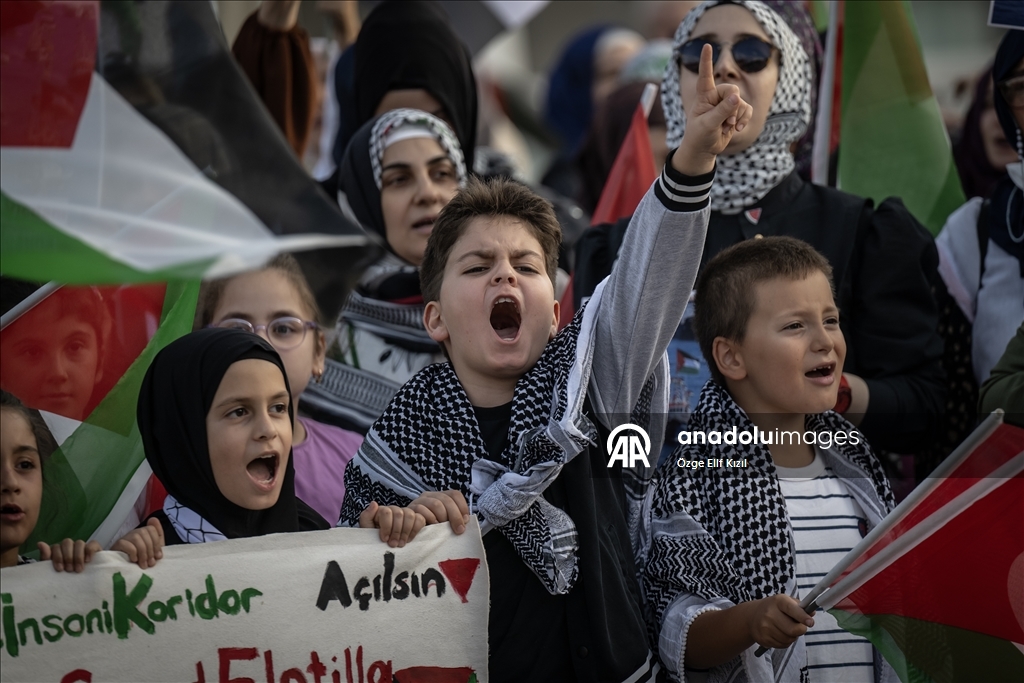 مئات الأتراك يتضامنون مع فلسطين و"أسطول الصمود العالمي"