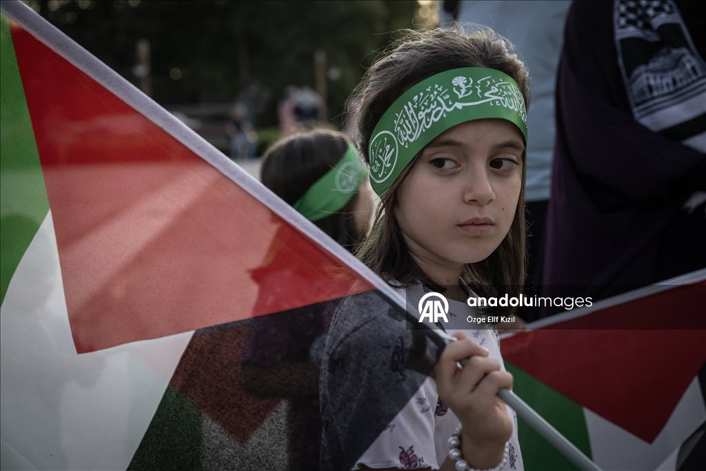 مئات الأتراك يتضامنون مع فلسطين و"أسطول الصمود العالمي"