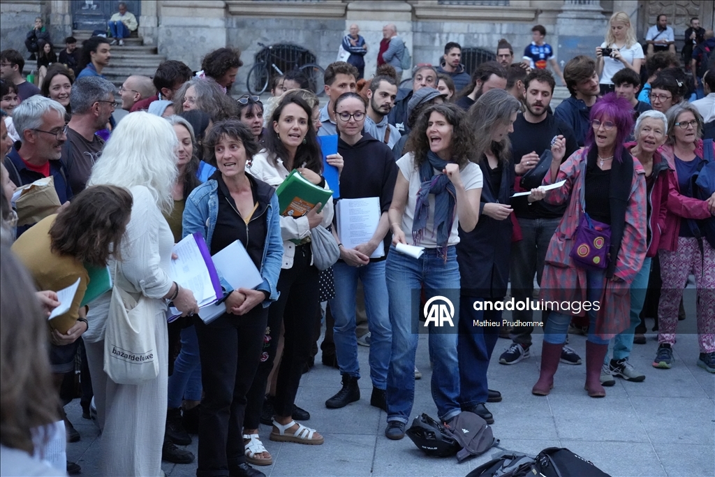 “Farewell Party” in Lyon marks the fall of Bayrou government 