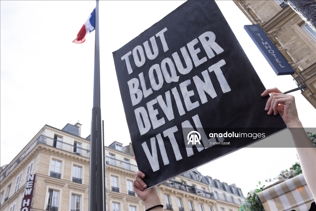 Fransa’da Bayrou'nun bütçe planına karşı protesto hareketi başladı