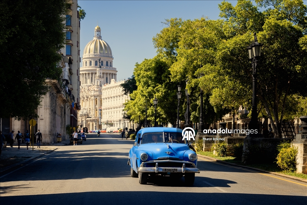 Küba’da zamanı durduran arabalar