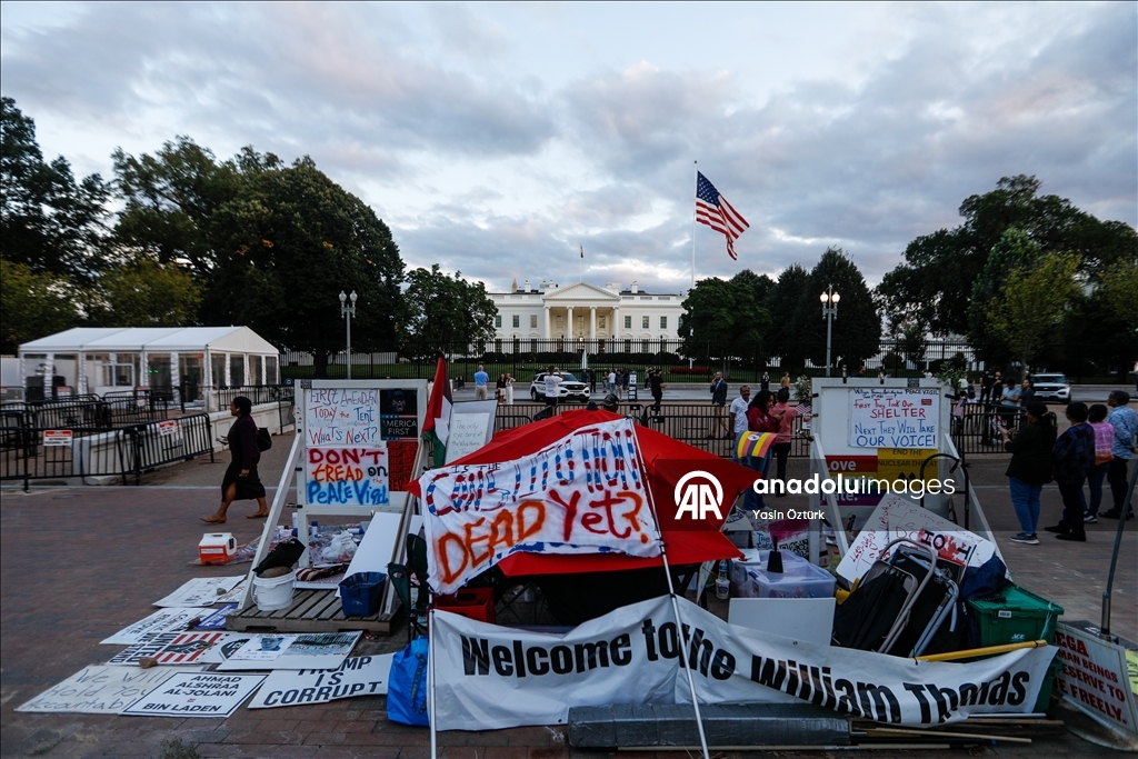 Trump, Beyaz Saray'ın çevresindeki savaş karşıtı protesto çadırının kaldırılmasını emretti