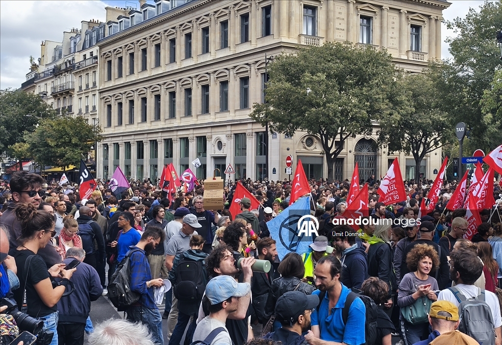 Fransa’da Bayrou'nun bütçe planına karşı protesto hareketi başladı