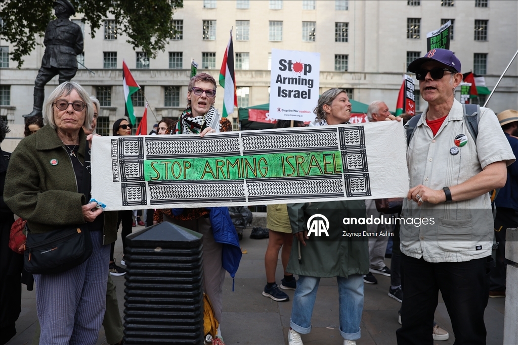 İsrail Cumhurbaşkanı Herzog Londra'da protesto edildi