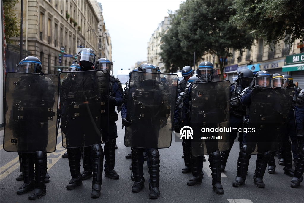 'Block Everything' movement in France