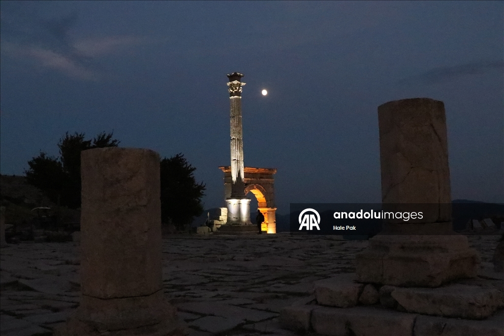 Sagalassos archaeological site illuminated as part of night museum project
