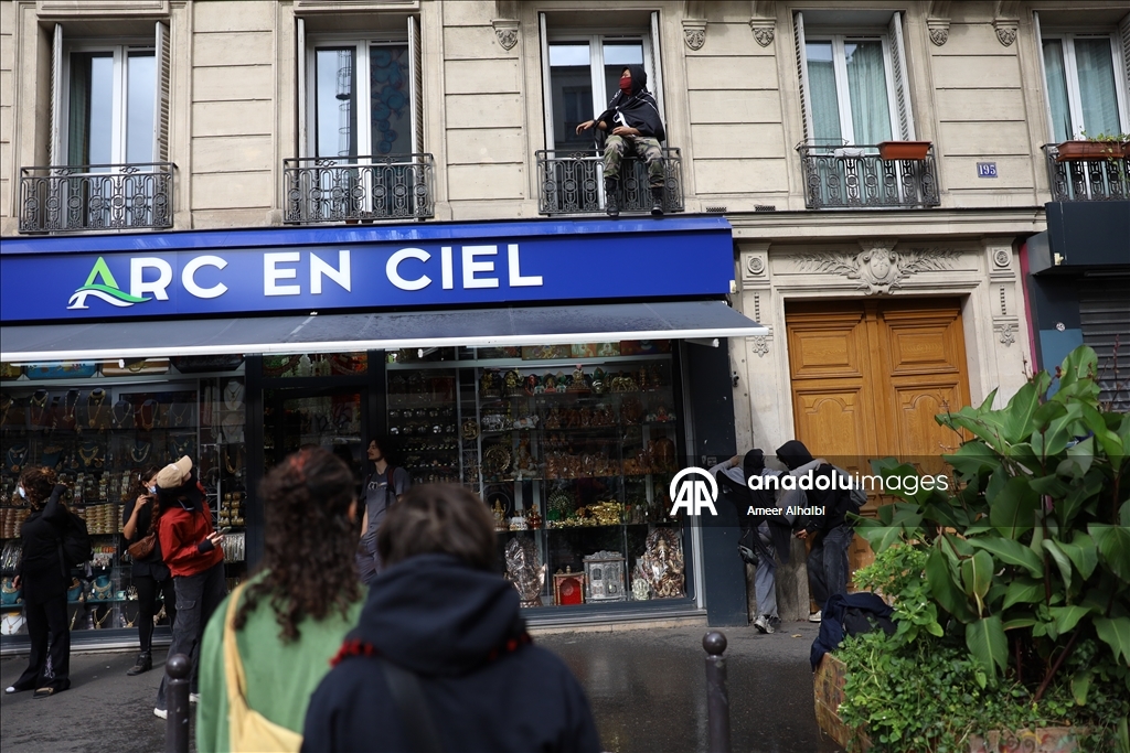 'Block Everything' movement in France