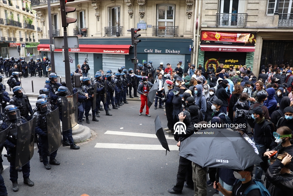'Block Everything' movement in France