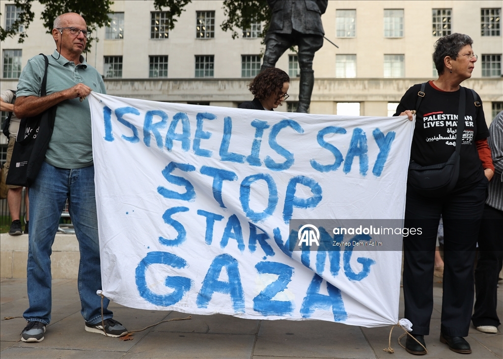 İsrail Cumhurbaşkanı Herzog Londra'da protesto edildi