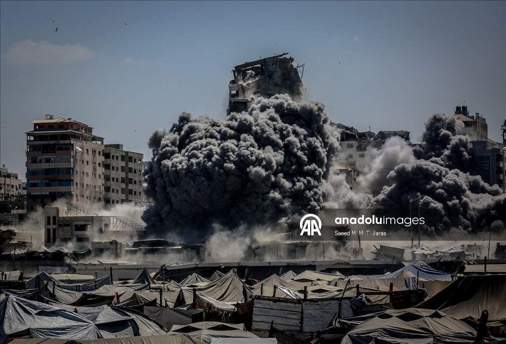 İsrail Gazze'deki "Harmony Kulesi"ni bombaladı