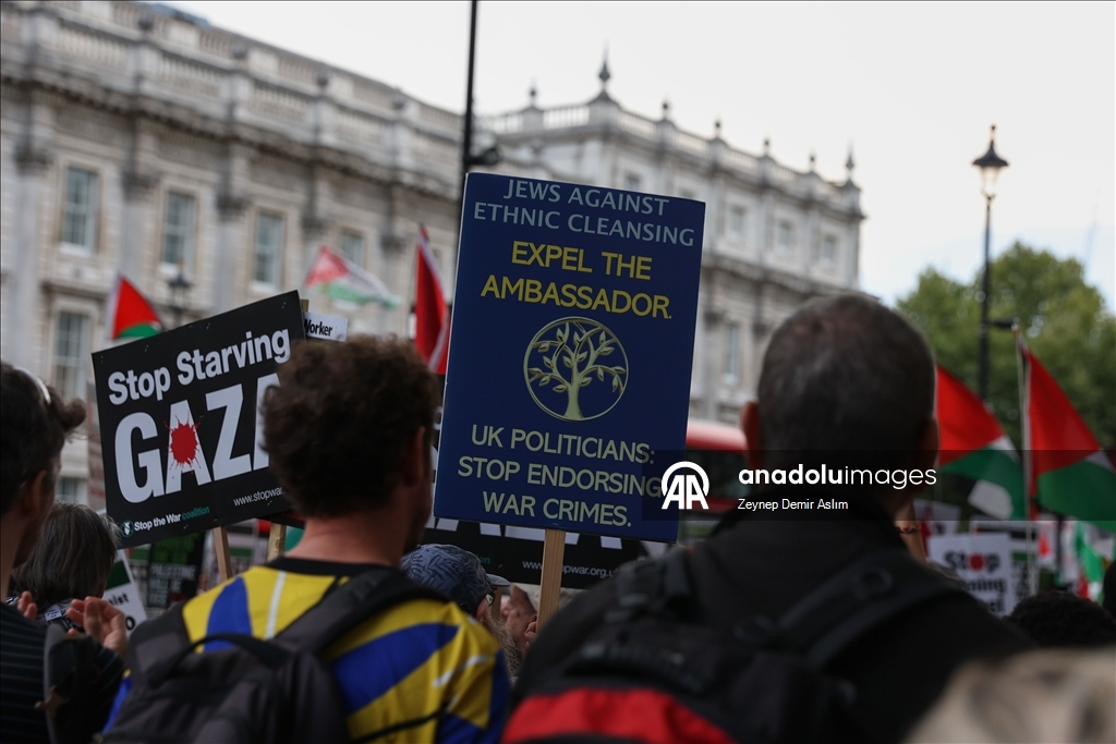 İsrail Cumhurbaşkanı Herzog Londra'da protesto edildi