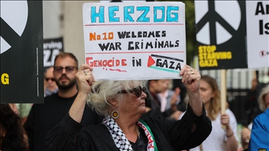 İsrail Cumhurbaşkanı Herzog Londra'da protesto edildi