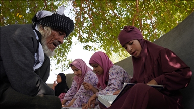 مام دەروێش چرای قورئان لە دڵی منداڵاندا دادەگیرسێنێت