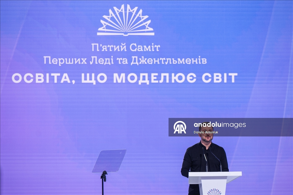 Саммит супруг лидеров в Киеве
