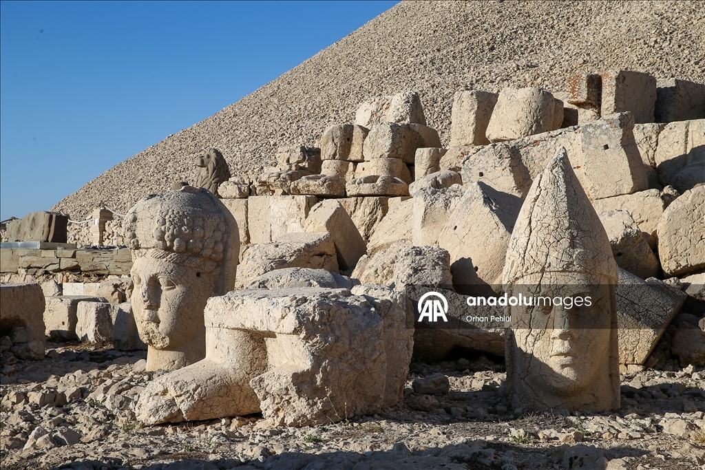 تركيا.. 230 ألف زائر لآثار جبل نمرود منذ أبريل الماضي