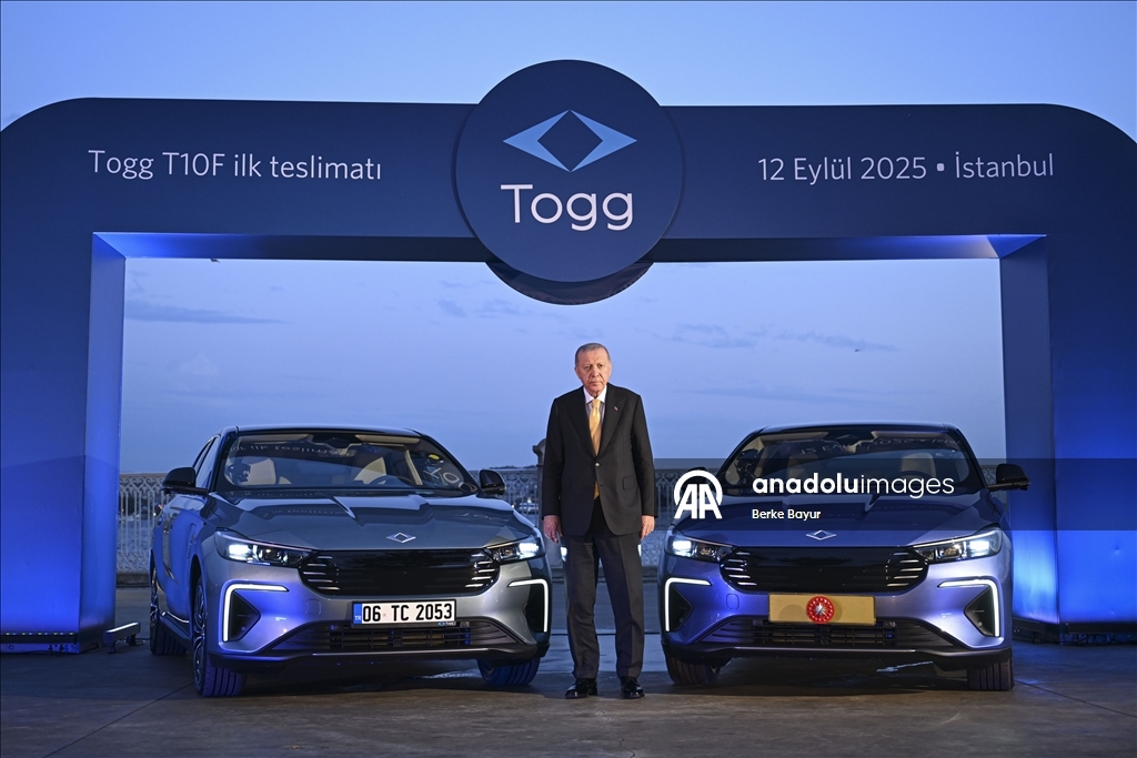 Эрдогану подарили новую модель Togg - T10F