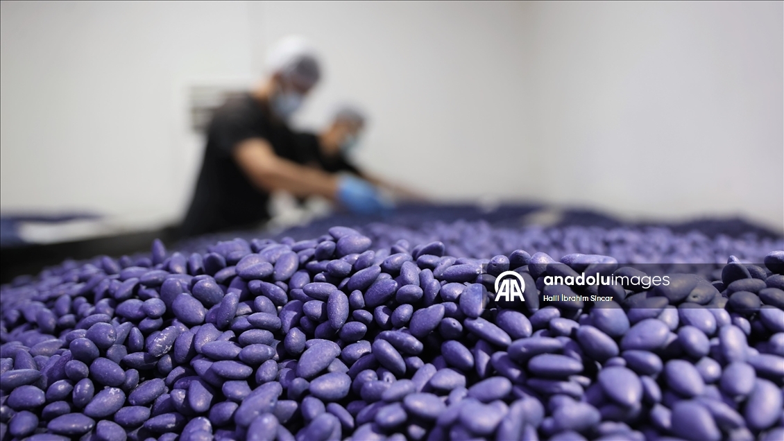 Togg'un yeni modelinin rengine ilham veren lezzet: Mardin mavi badem şekeri