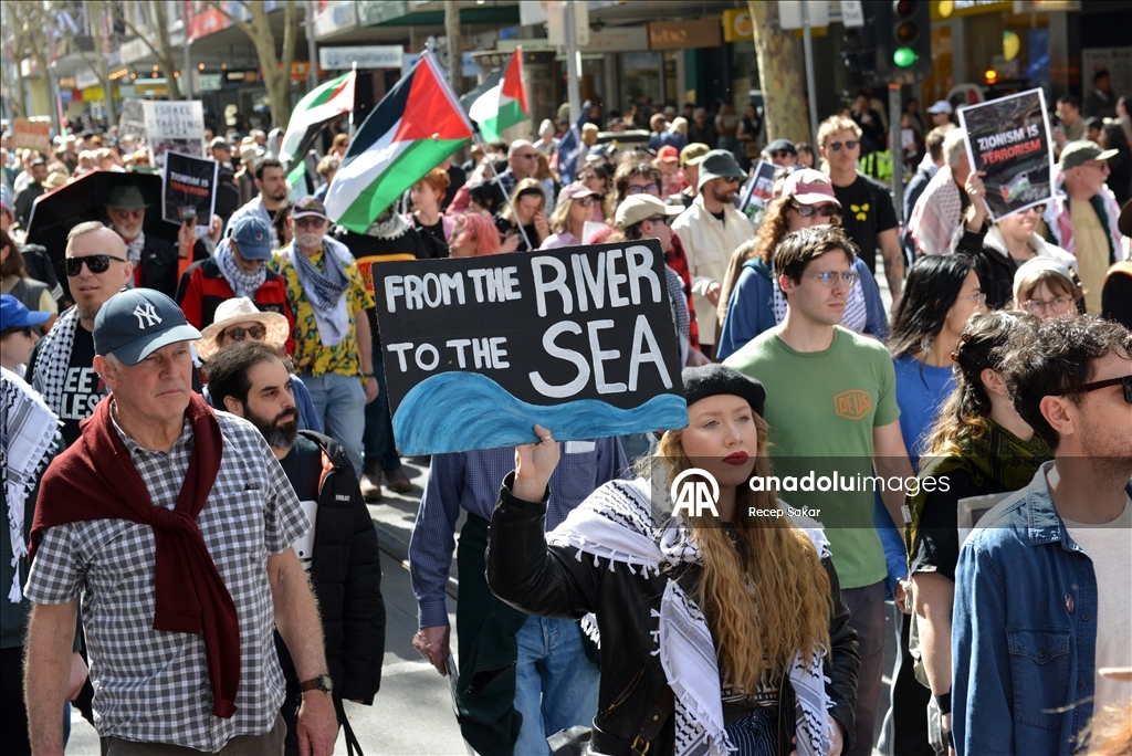 Avustralyalılar 100  haftadır Gazze için yürüyor