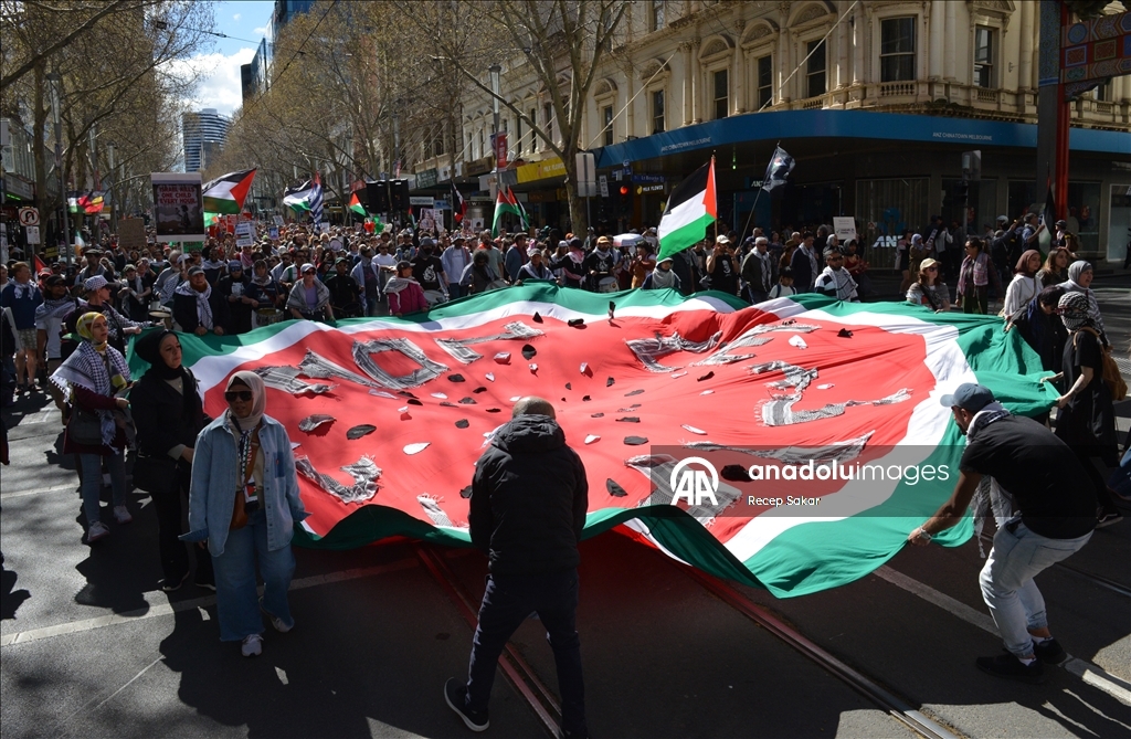 Avustralyalılar 100  haftadır Gazze için yürüyor