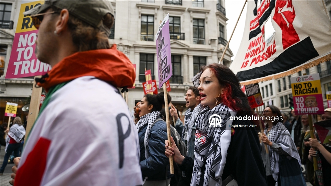 Binlerce Gösterici Londra’da Trump’ı Protesto Etti