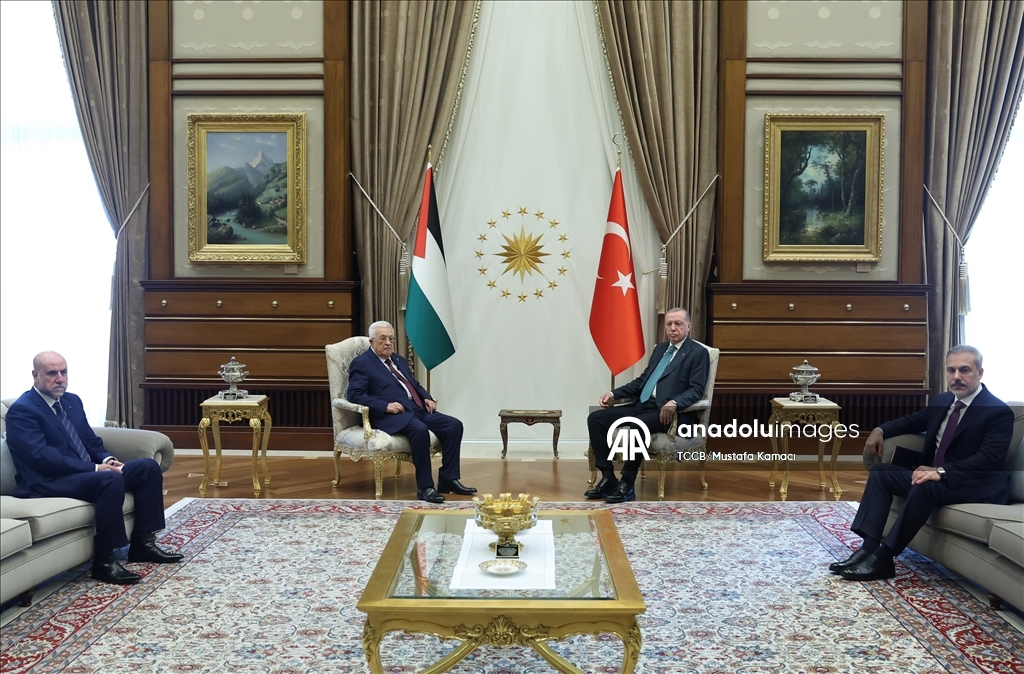 Cumhurbaşkanı Erdoğan, Filistin Devlet Başkanı Abbas ile görüştü