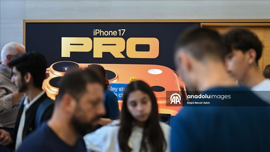 iPhone 17 İngiltere ve ABD'de satışa başladı