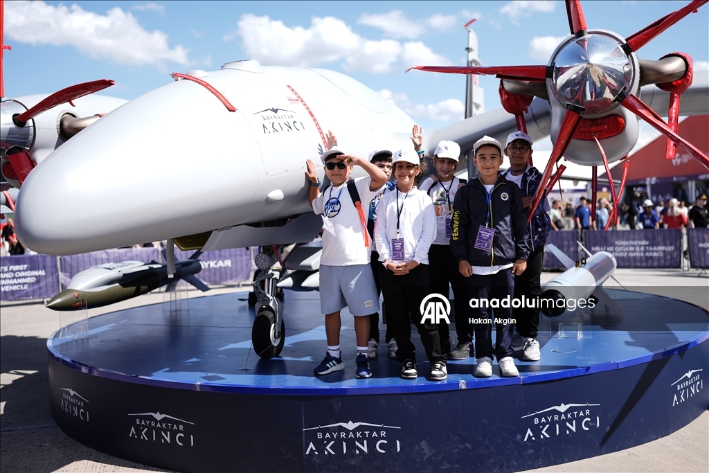В Стамбуле с успехом продолжается фестиваль TEKNOFEST Istanbul