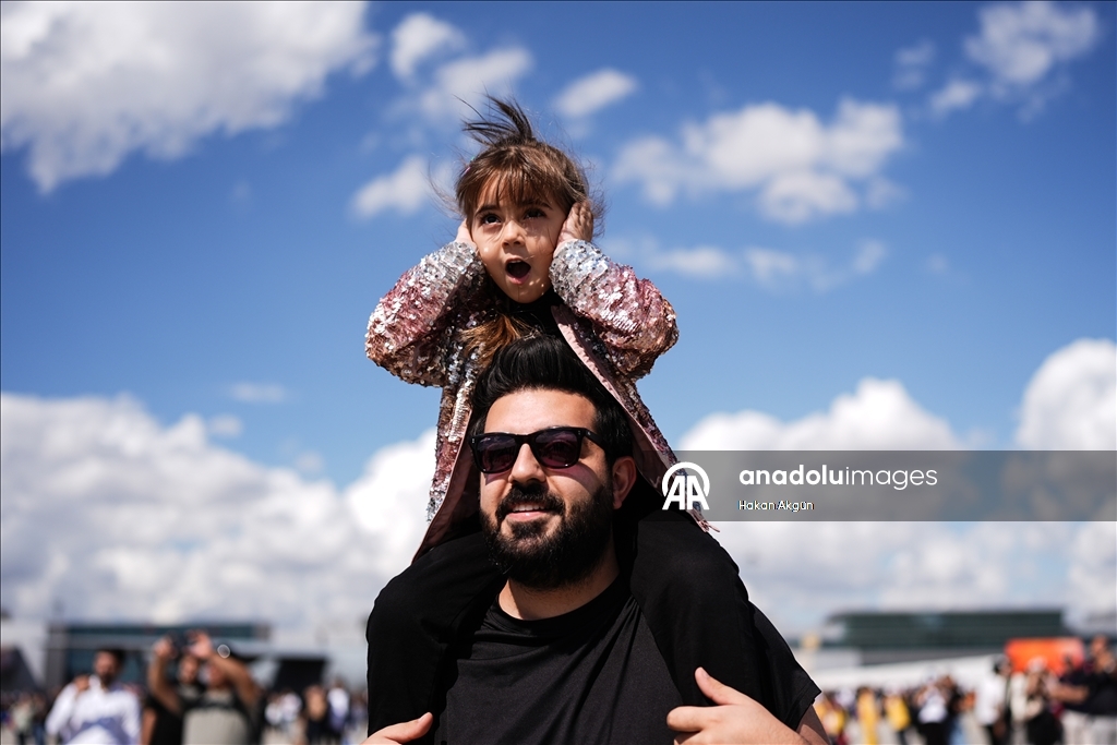 В Стамбуле с успехом продолжается фестиваль TEKNOFEST Istanbul