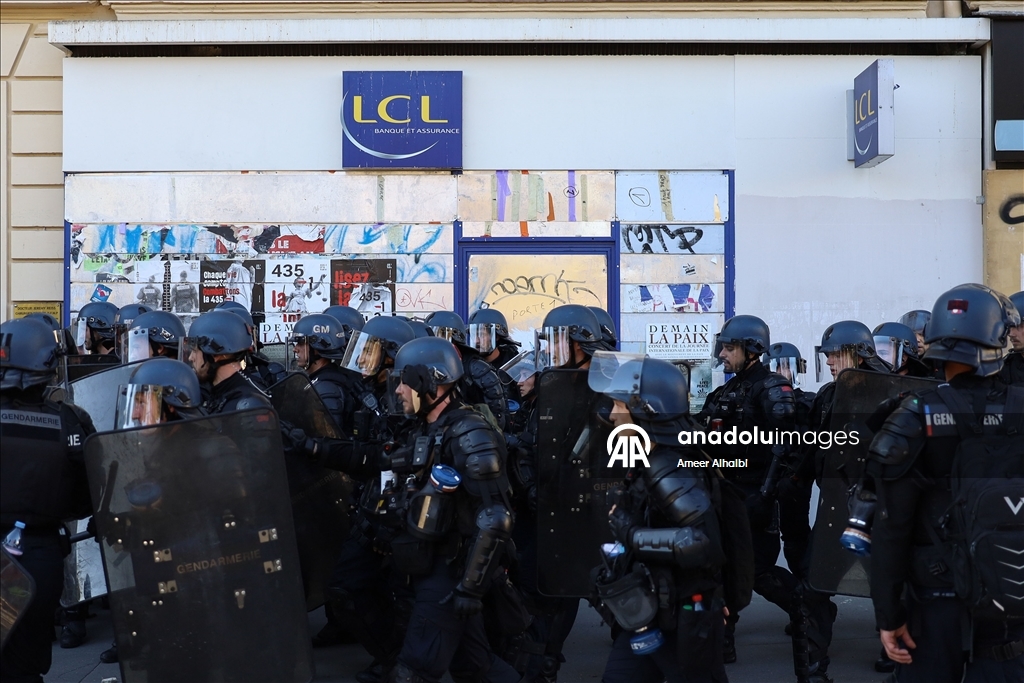 Во Франции 140 человек задержаны во время акций протеста против мер жесткой экономии
