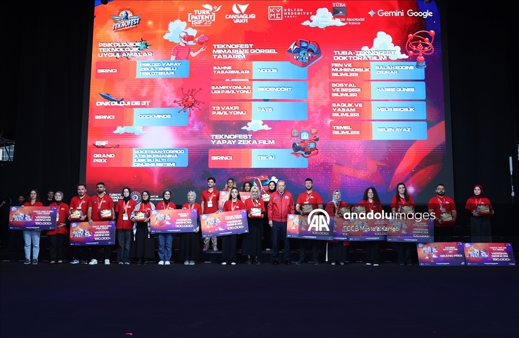 Cumhurbaşkanı Recep Tayyip Erdoğan, TEKNOFEST İstanbul’a katıldı