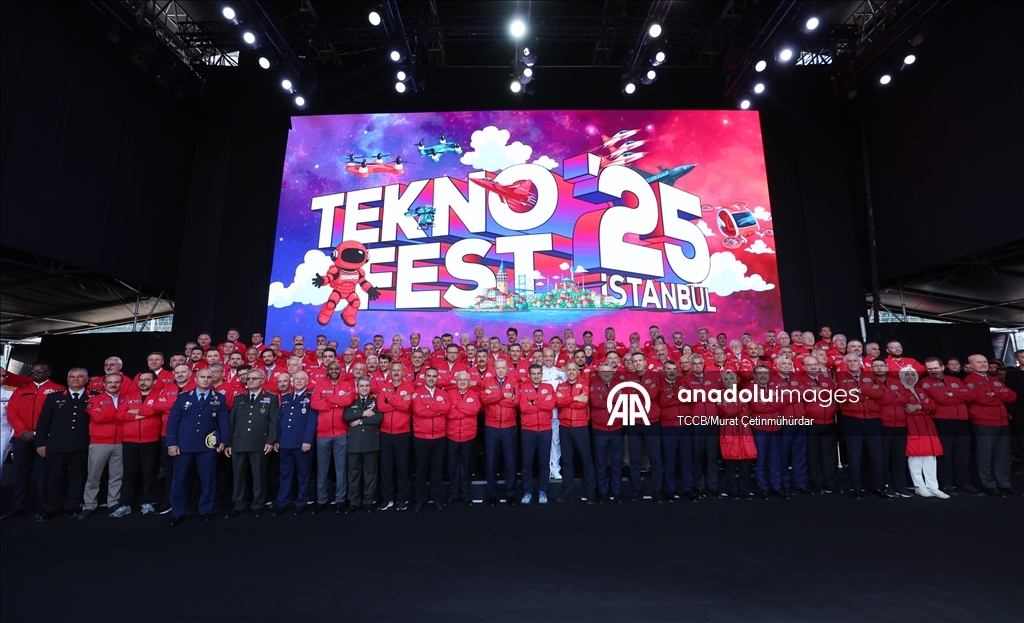 Cumhurbaşkanı Recep Tayyip Erdoğan, TEKNOFEST İstanbul’a katıldı