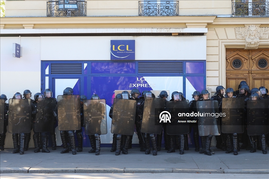 Во Франции 140 человек задержаны во время акций протеста против мер жесткой экономии