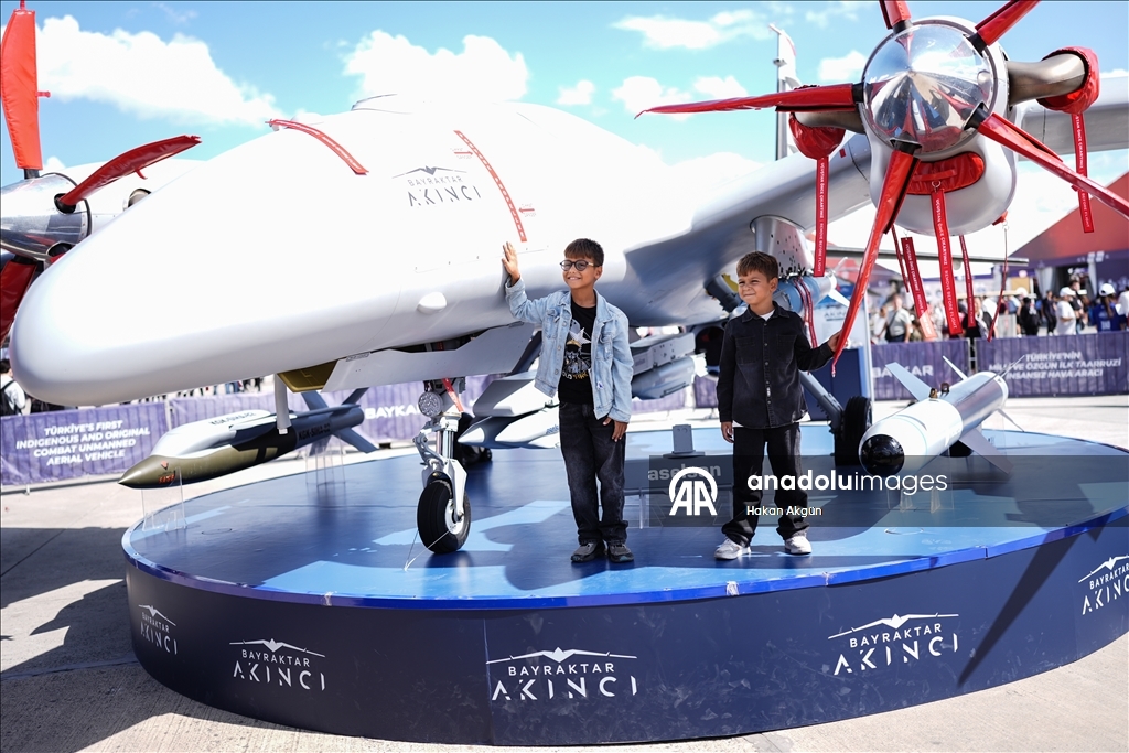 В Стамбуле с успехом продолжается фестиваль TEKNOFEST Istanbul