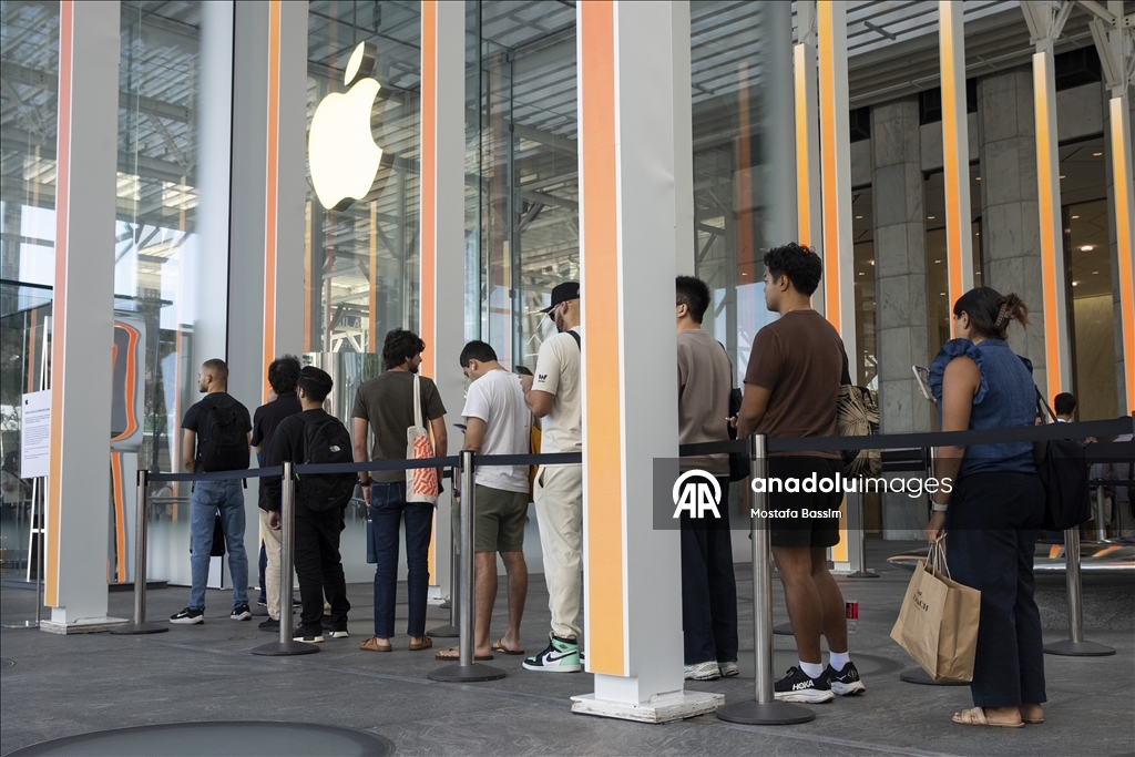 IPhone 17, New York'ta satışa sunuldu
