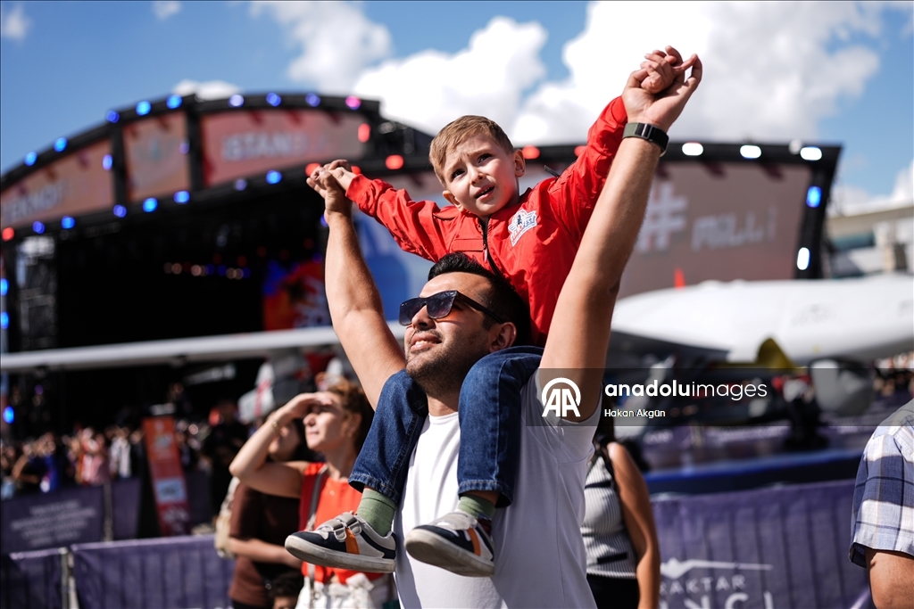 В Стамбуле с успехом продолжается фестиваль TEKNOFEST Istanbul