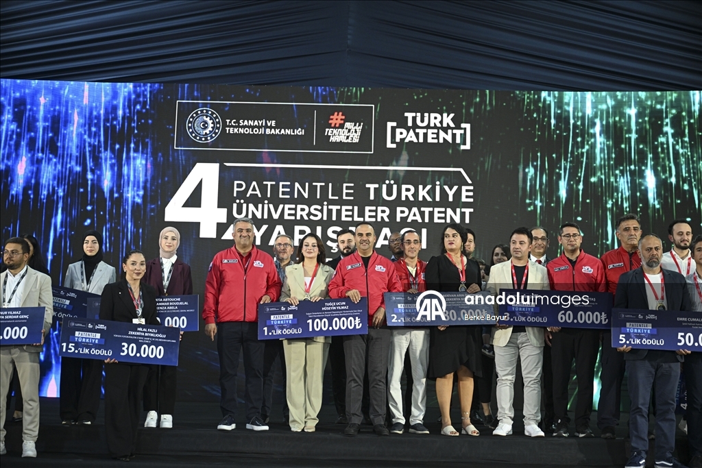 Sanayi ve Teknoloji Bakanı Kacır, Patentle Türkiye 4. Üniversiteler Patent Yarışması Ödül Töreni'ne katıldı