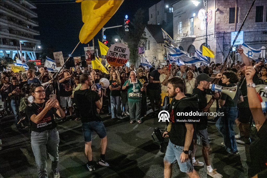Batı Kudüs'te rehinelerin serbest bırakılması talebiyle gösteri düzenlendi
