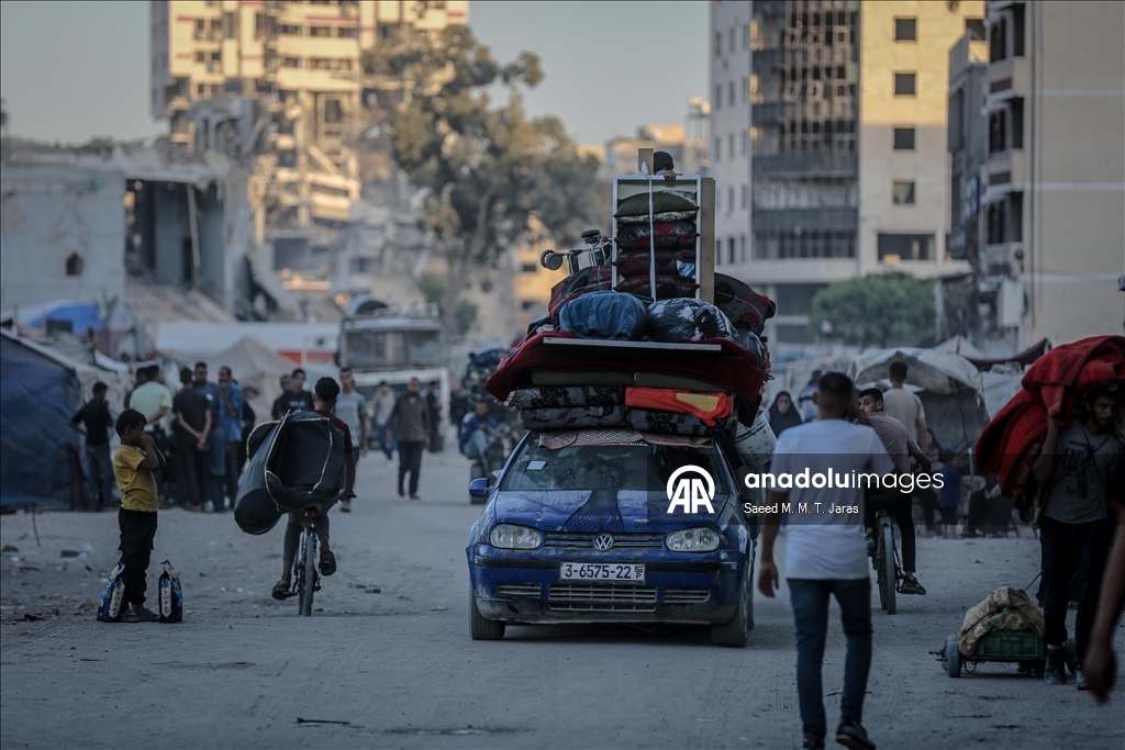 İsrail'in kara saldırıları nedeniyle Gazze kentindeki Filistinlilerin zorunlu göçü sürüyor