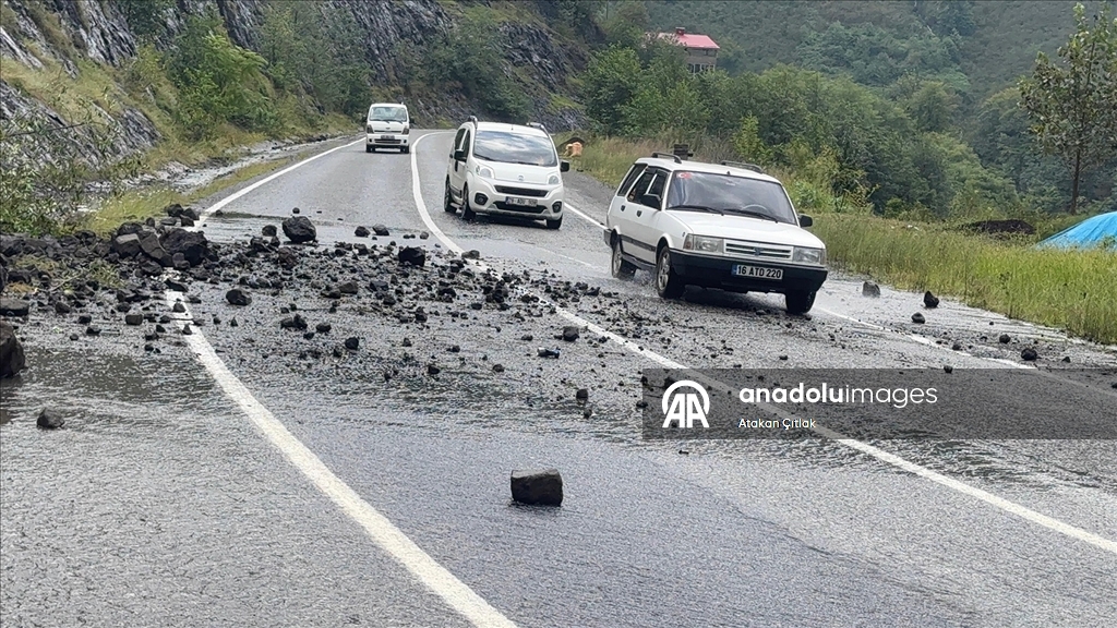 Giresun'da etkili olan sağanak hayatı olumsuz etkiledi