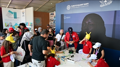 Türkiye Maarif Vakfının farklı ülkelerden gelen öğrencileri TEKNOFEST'te yerini aldı