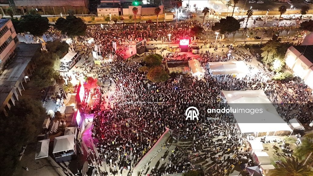 آلاف الإسرائيليين يتظاهرون للمطالبة بإبرام صفقة تبادل مع غزة