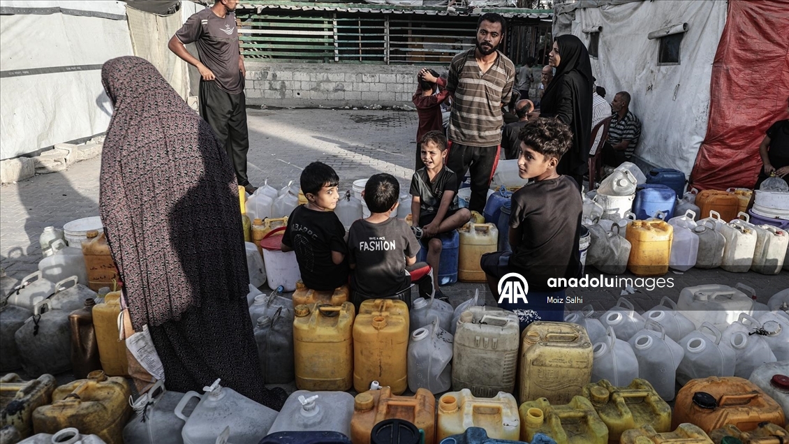 İsrail saldırıları altındaki Gazze'de su krizi devam ediyor