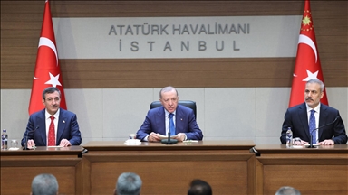 Cumhurbaşkanı Recep Tayyip Erdoğan, BM Genel Kurulu’na katılmak üzere gideceği ABD'ye hareketinden önce, Atatürk Havalimanı’nda basın toplantısı düzenledi.