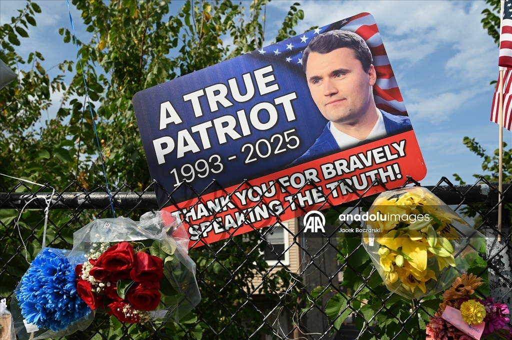 Charlie Kirk için İllinois’de anma töreni düzenlendi